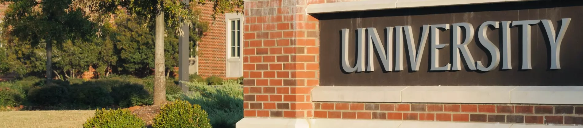 Top UK English Schools for Arab Students in 2025 Top UK English Schools for Arab Students in 2025